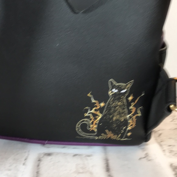 Hocus Pocus Disney Loungefly backpack NEW - Picture 5 of 7